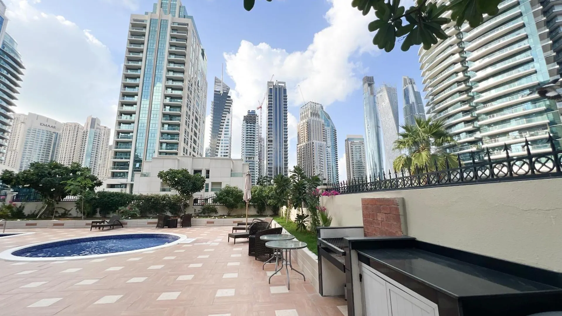 Spacious 2 Bed Apt At Marina High Floor Dubai United Arab Emirates