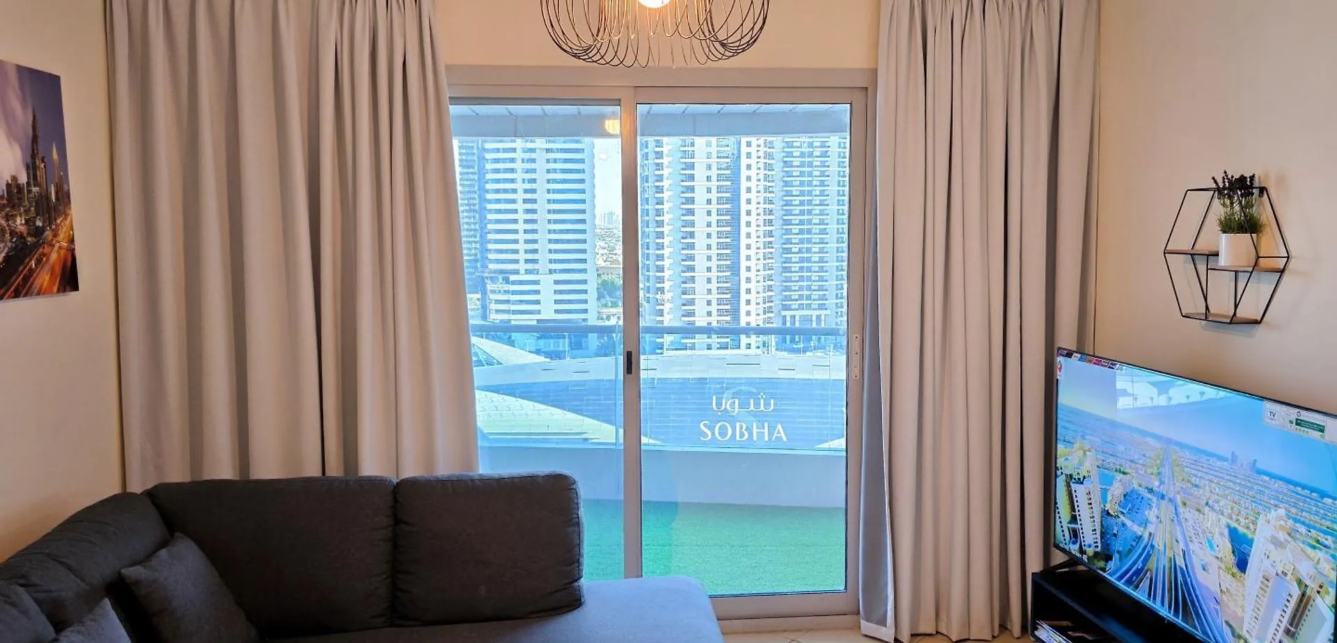 Apartment Spacious 2 Bed Apt At Marina High Floor Dubai