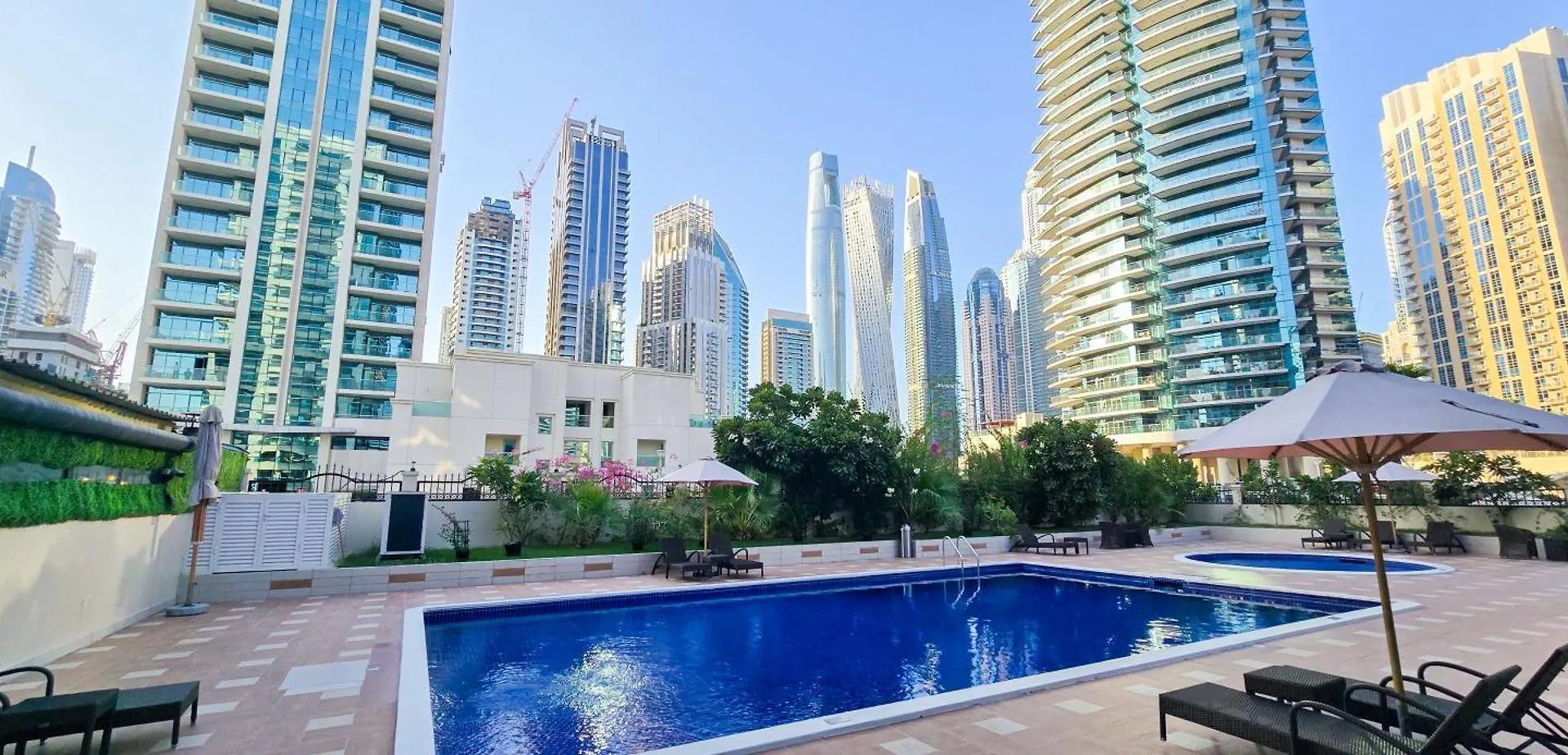 Spacious 2 Bed Apt At Marina High Floor Dubaj 0*,