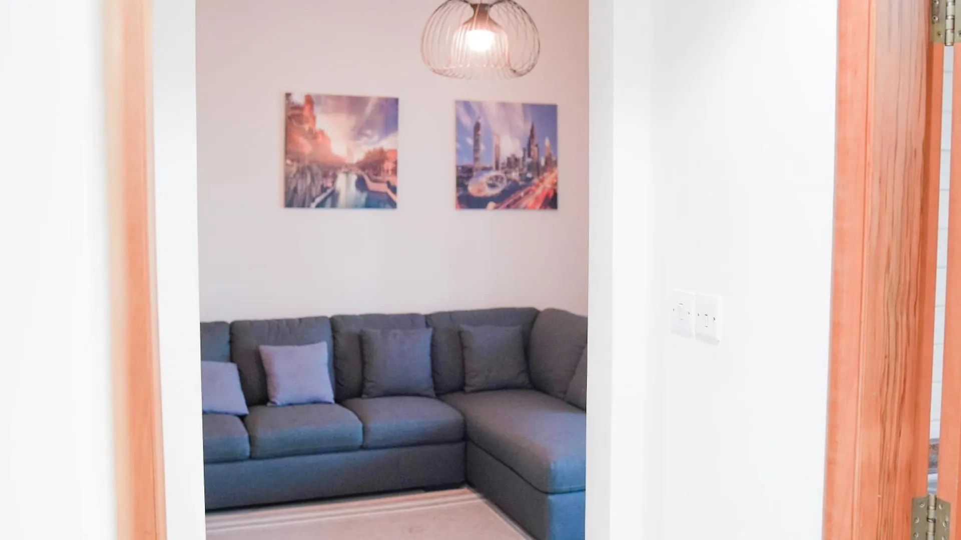 Apartment Spacious 2 Bed Apt At Marina High Floor Dubai