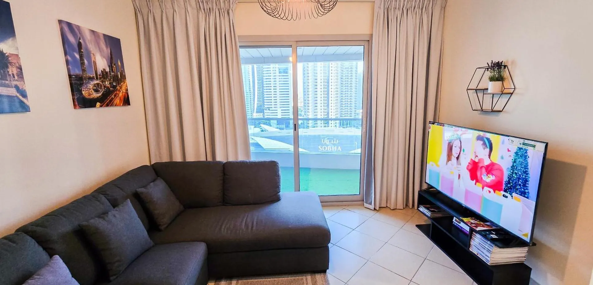 Spacious 2 Bed Apt At Marina High Floor Dubai 0*,
