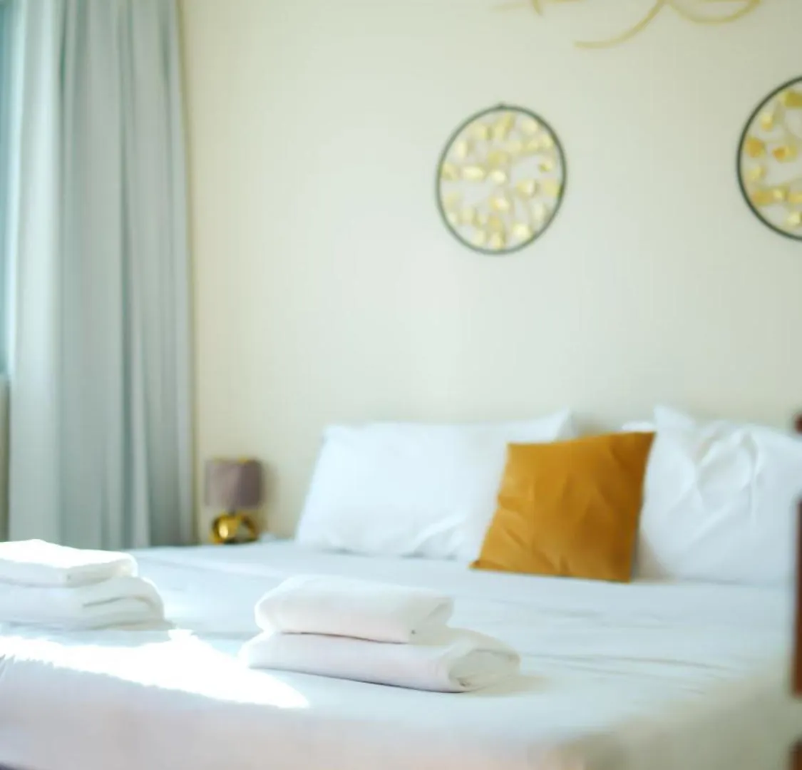 Spacious 2 Bed Apt At Marina High Floor Dubaj 0*,  Egyesült Arab Emírségek