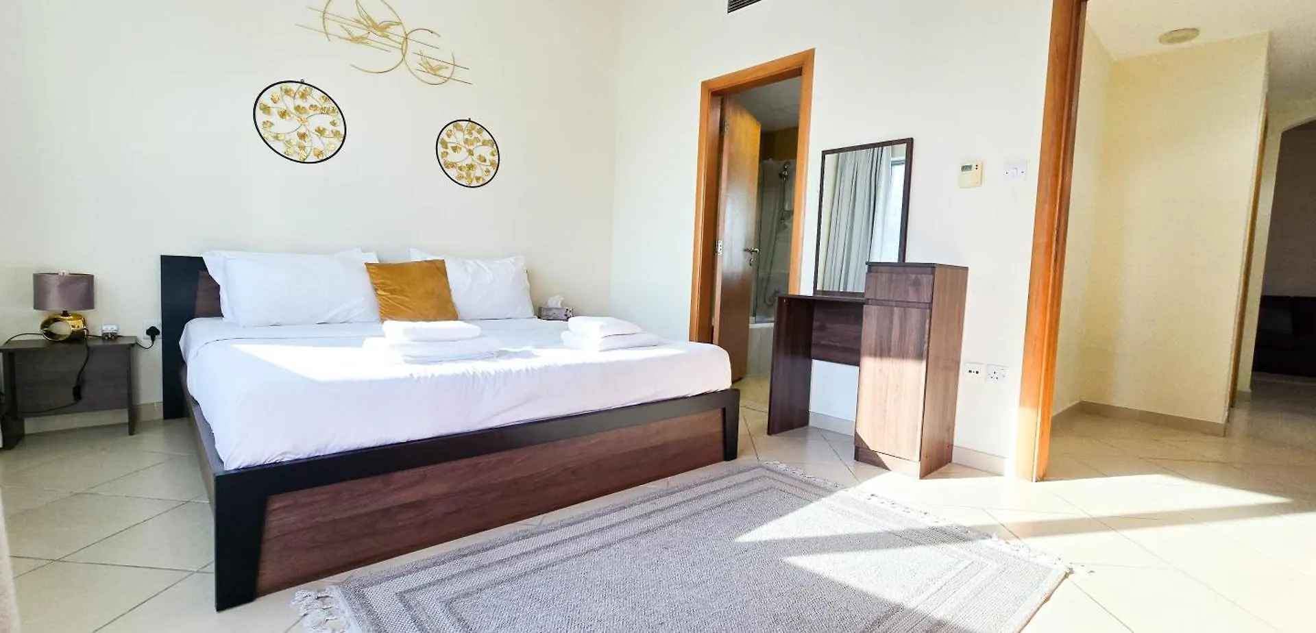 Spacious 2 Bed Apt At Marina High Floor Dubai United Arab Emirates