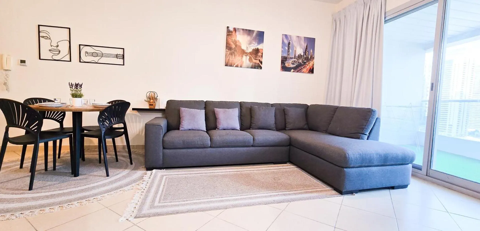 Spacious 2 Bed Apt At Marina High Floor Dubaj Apartman